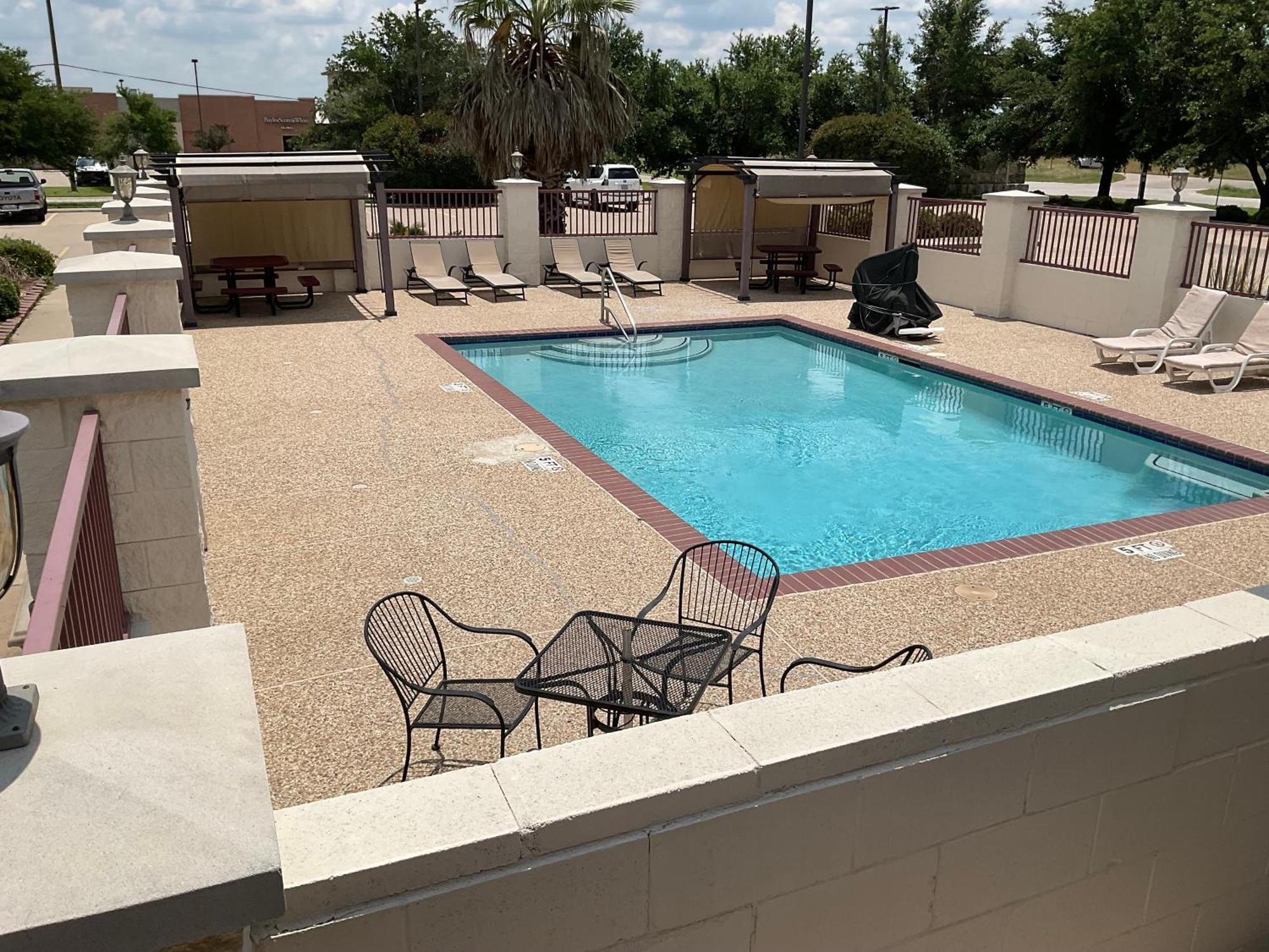 Budget Host Inn And Suites Cameron Exterior photo